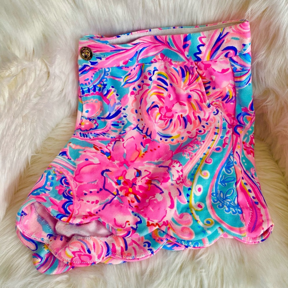 Womens Lilly Pulitzer size 14 Buttercup Knit Shorts in Isla de Coco